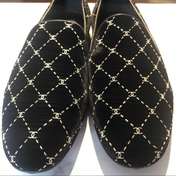 CHANEL Black Velvet Diamond Loafer / Moccasin NWOT - Picture 9 of 17
